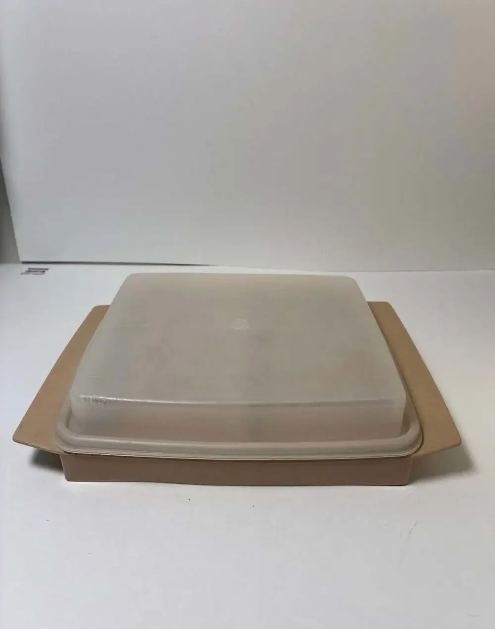 Vintage Tupperware Almond Rectangular Food Carrier or Cake Server with Sheer Lid